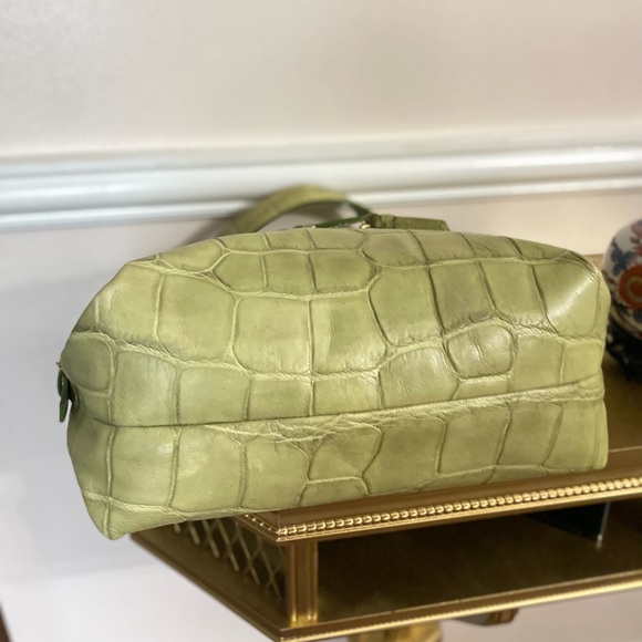 Dooney & Bourke Croco Embossed Leather bag - Picture 10 of 10